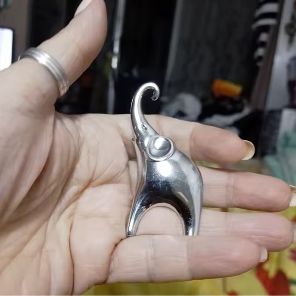 Elephant Gold Stainless Steel Waterproof Brooch - Picture 4 of 16